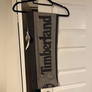 New Timberland Scarf
Beautiful shape
New with tags